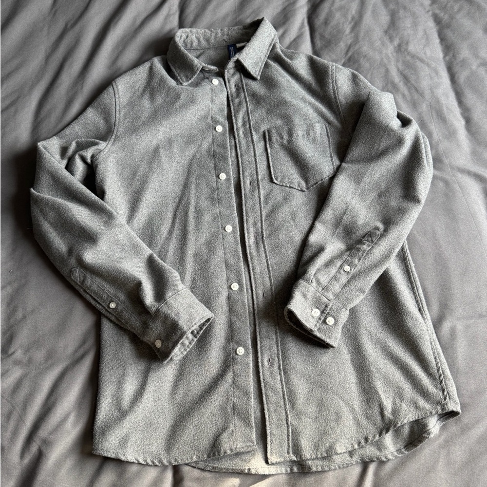 H&M Divided Men’s Button Up Shirt